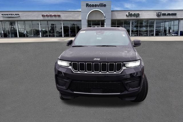 New 2025 Jeep Grand Cherokee Laredo X w/ Luxury Tech Group I AWD/4WD image 8