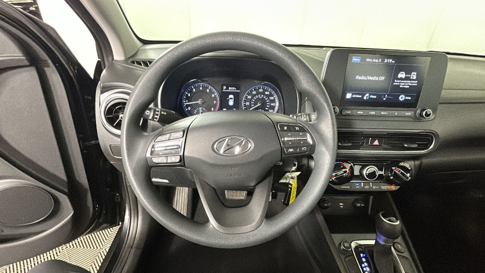 Certified 2023 Hyundai Kona SE AWD/4WD image 18