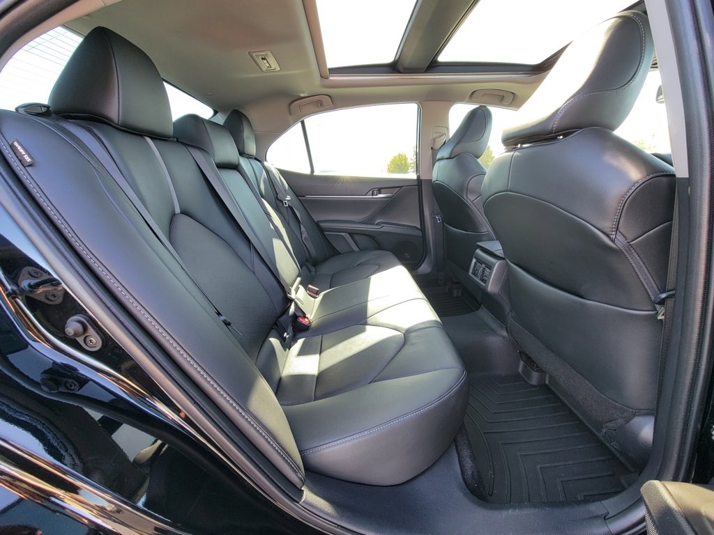 Used 2023 Toyota Camry XSE image 13
