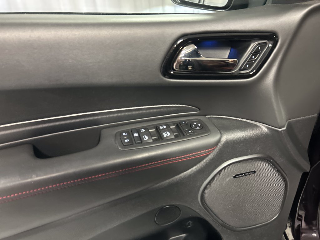Used 2025 Dodge Durango GT AWD/4WD image 14