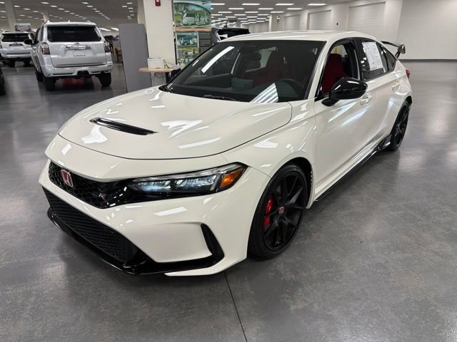 Used 2025 Honda Civic Type R image 3
