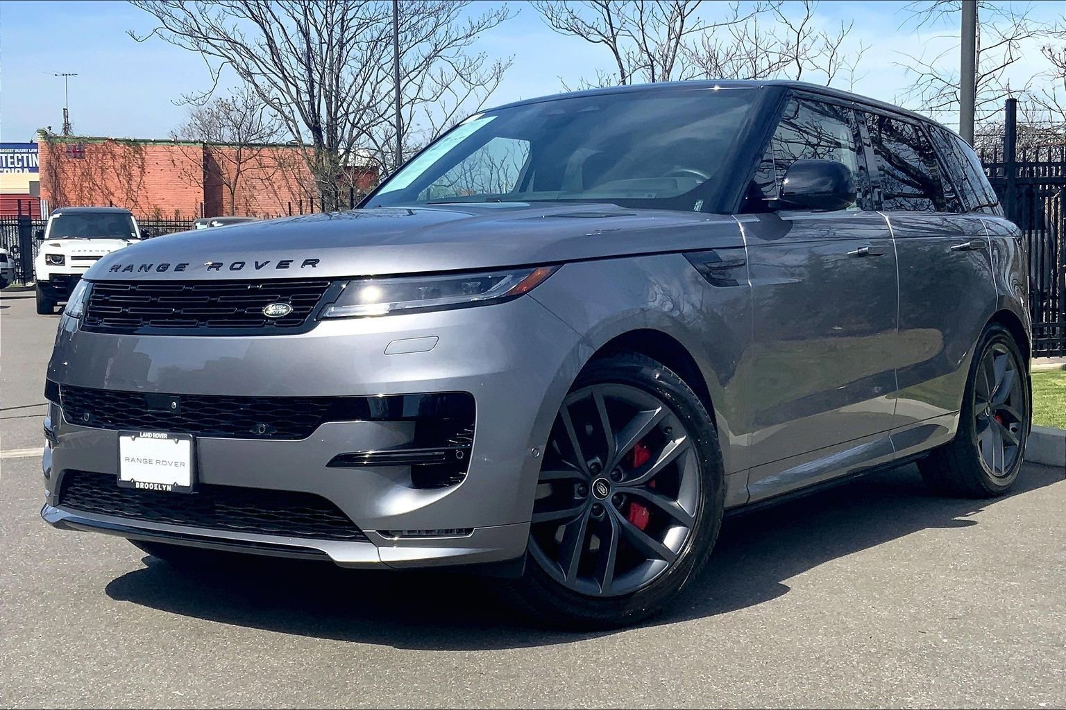 Used 2024 Land Rover Range Rover Sport Dynamic SE image 1