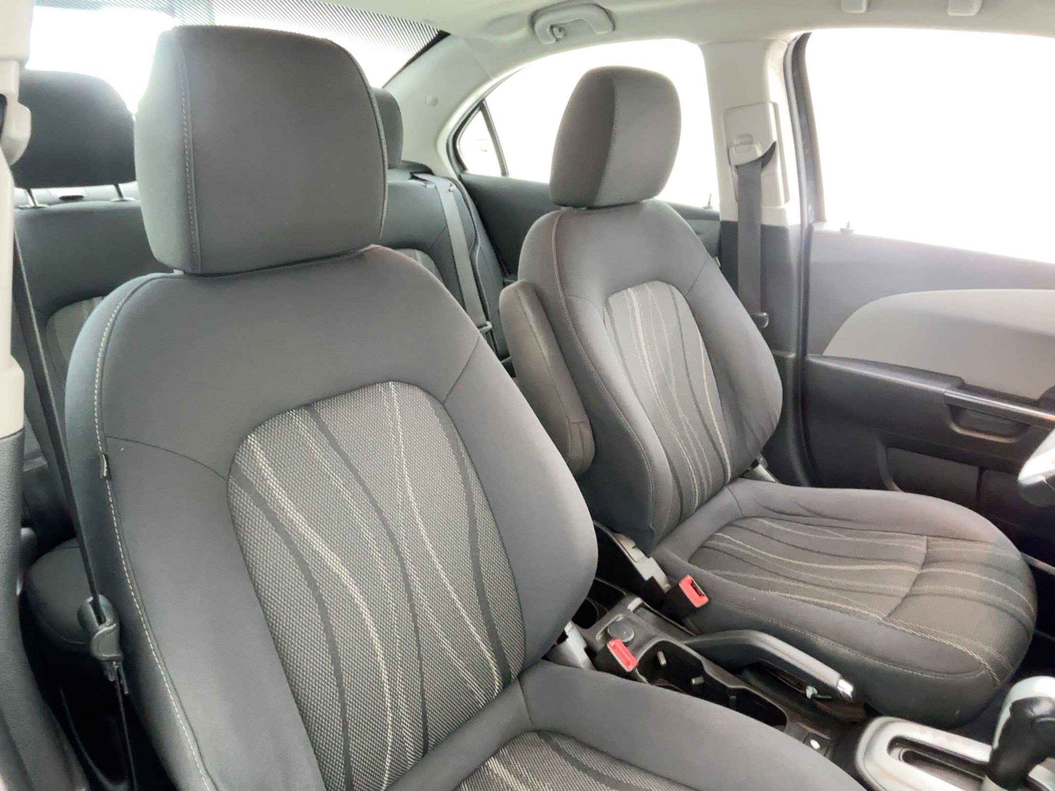 Used 2019 Chevrolet Sonic LT image 31