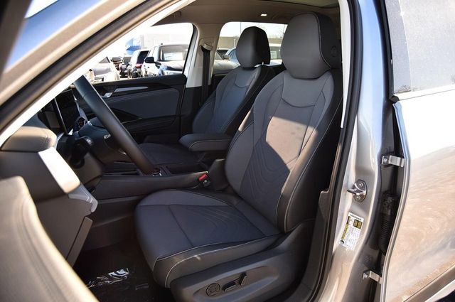 New 2026 Volkswagen Tiguan SE image 18