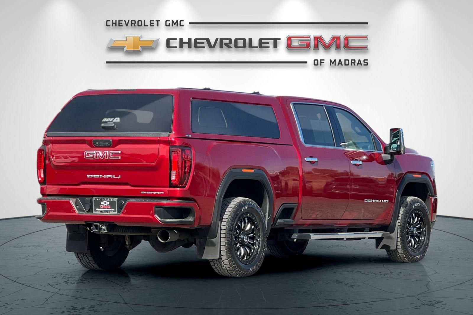 Used 2022 GMC Sierra 2500 Denali w/ Denali Ultimate Package image 3