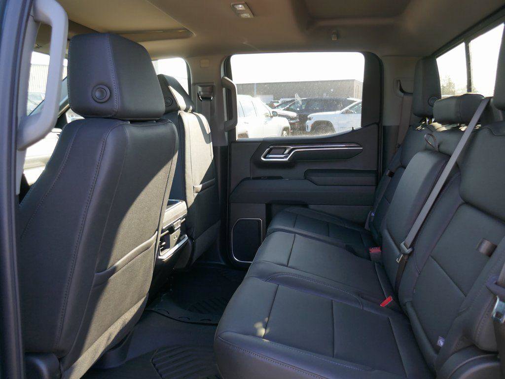 New 2026 Chevrolet Silverado 1500 LTZ w/ LTZ Premium Package image 13