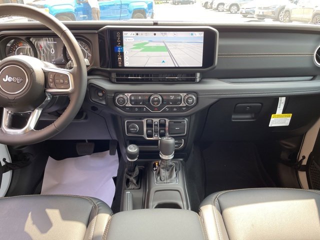 New 2025 Jeep Wrangler Sahara image 11