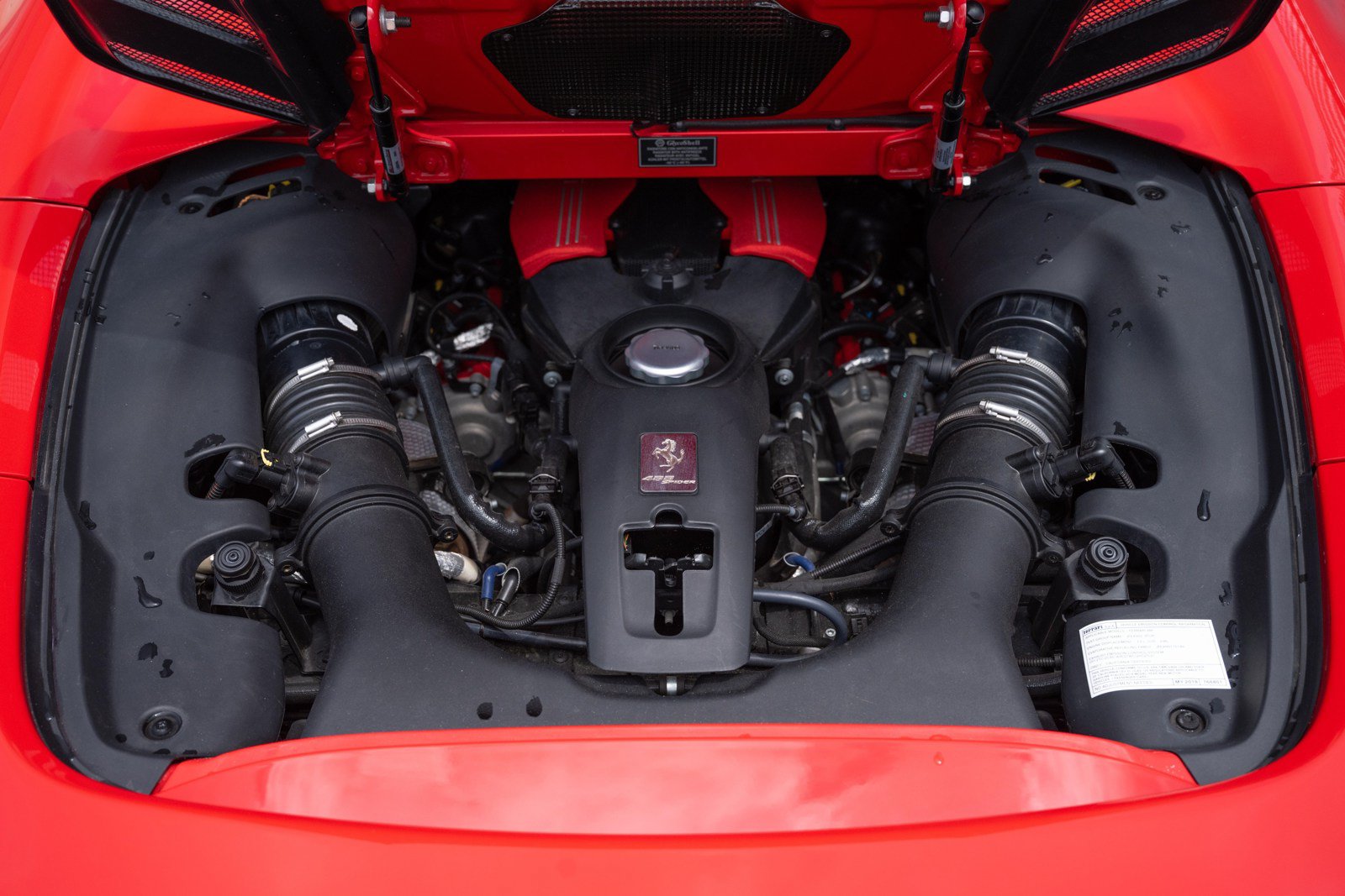 Used 2018 Ferrari 488 Spider RWD image 23