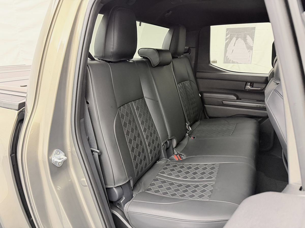 Used 2024 Toyota Tacoma TRD Off-Road AWD/4WD image 34