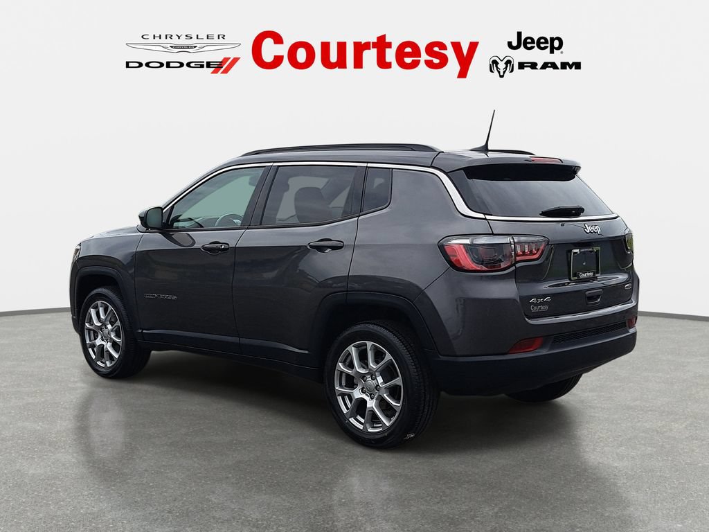 Certified 2022 Jeep Compass Latitude AWD/4WD image 6