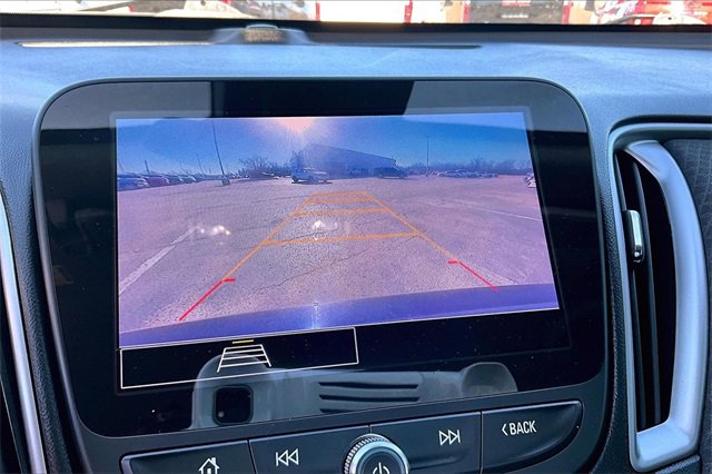 Used 2023 Chevrolet Malibu LT image 14