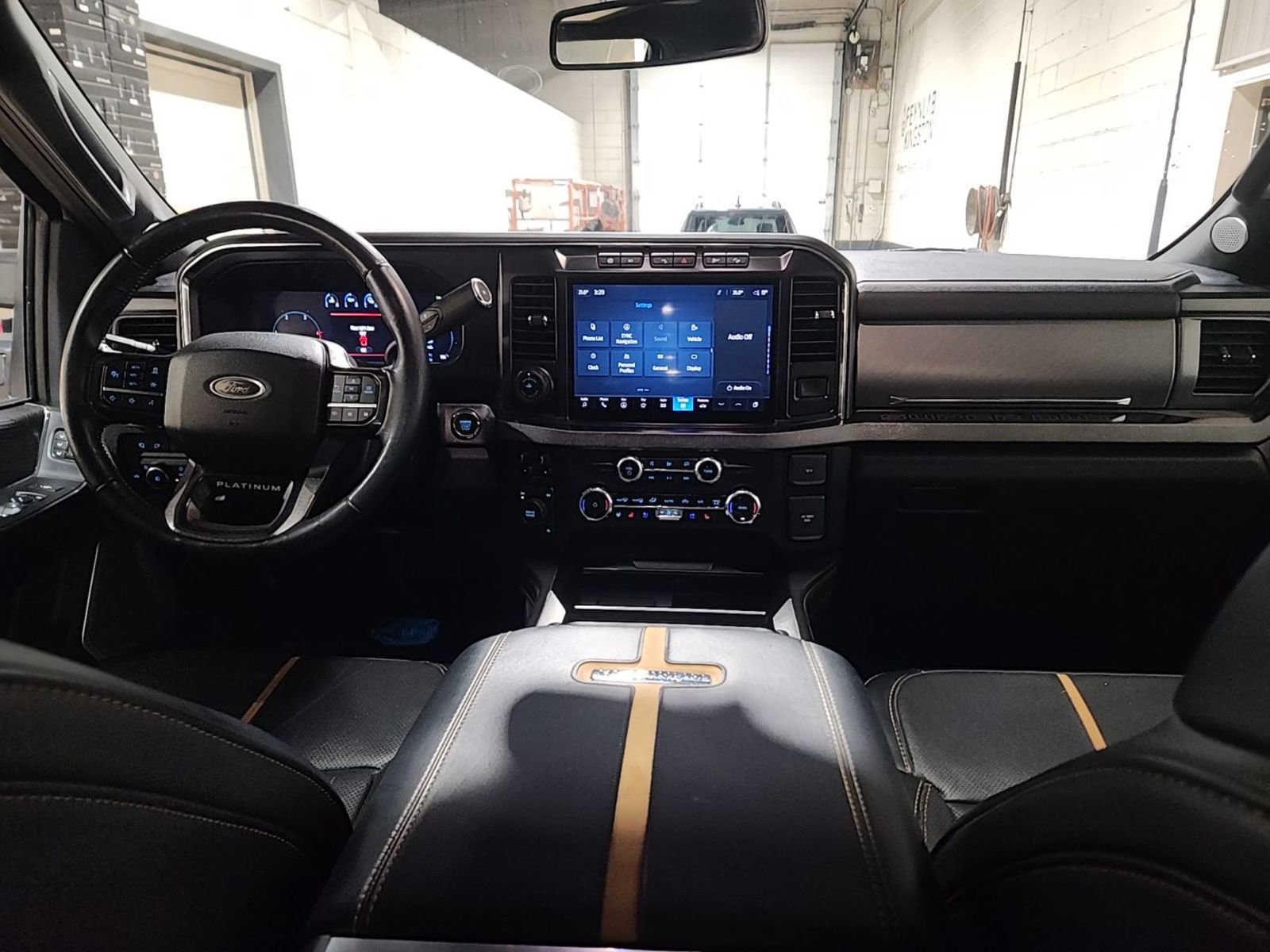 Used 2024 Ford F450 Platinum w/ FX4 Off-Road Package AWD/4WD image 8