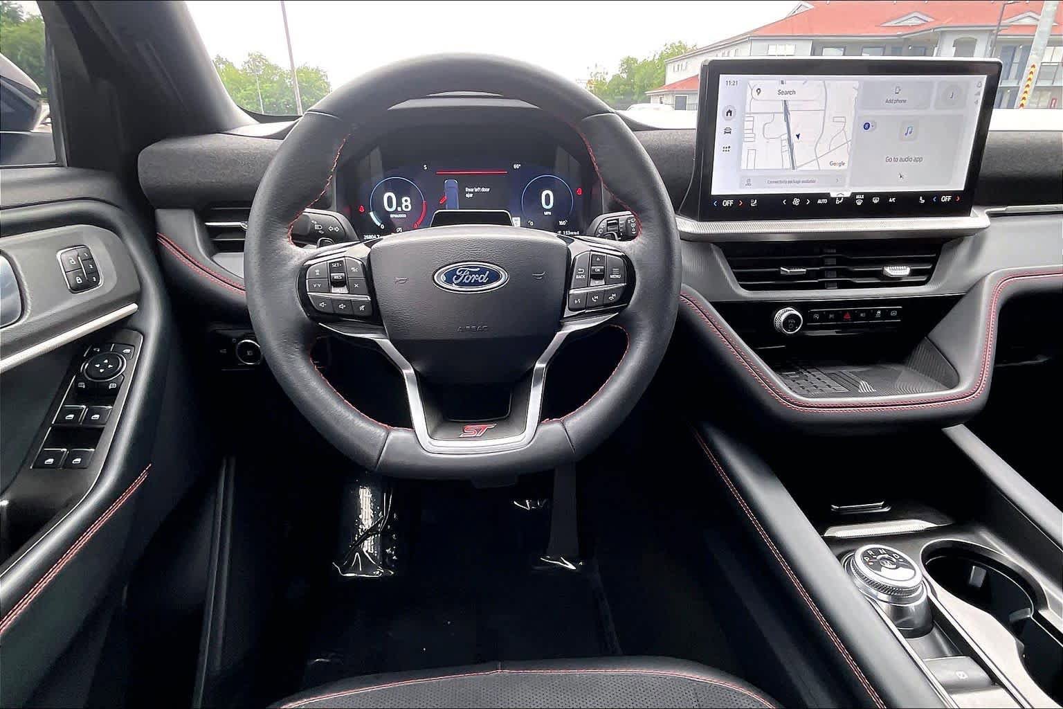 Used 2025 Ford Explorer ST AWD/4WD image 6