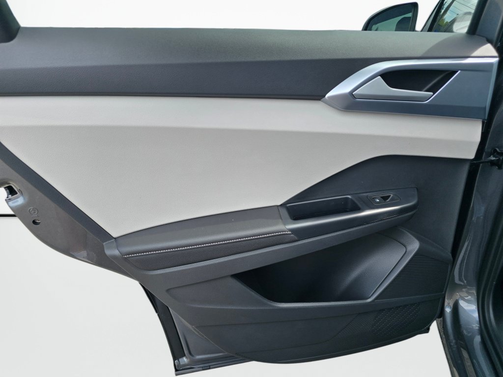 New 2026 Volkswagen Taos SE AWD/4WD image 35