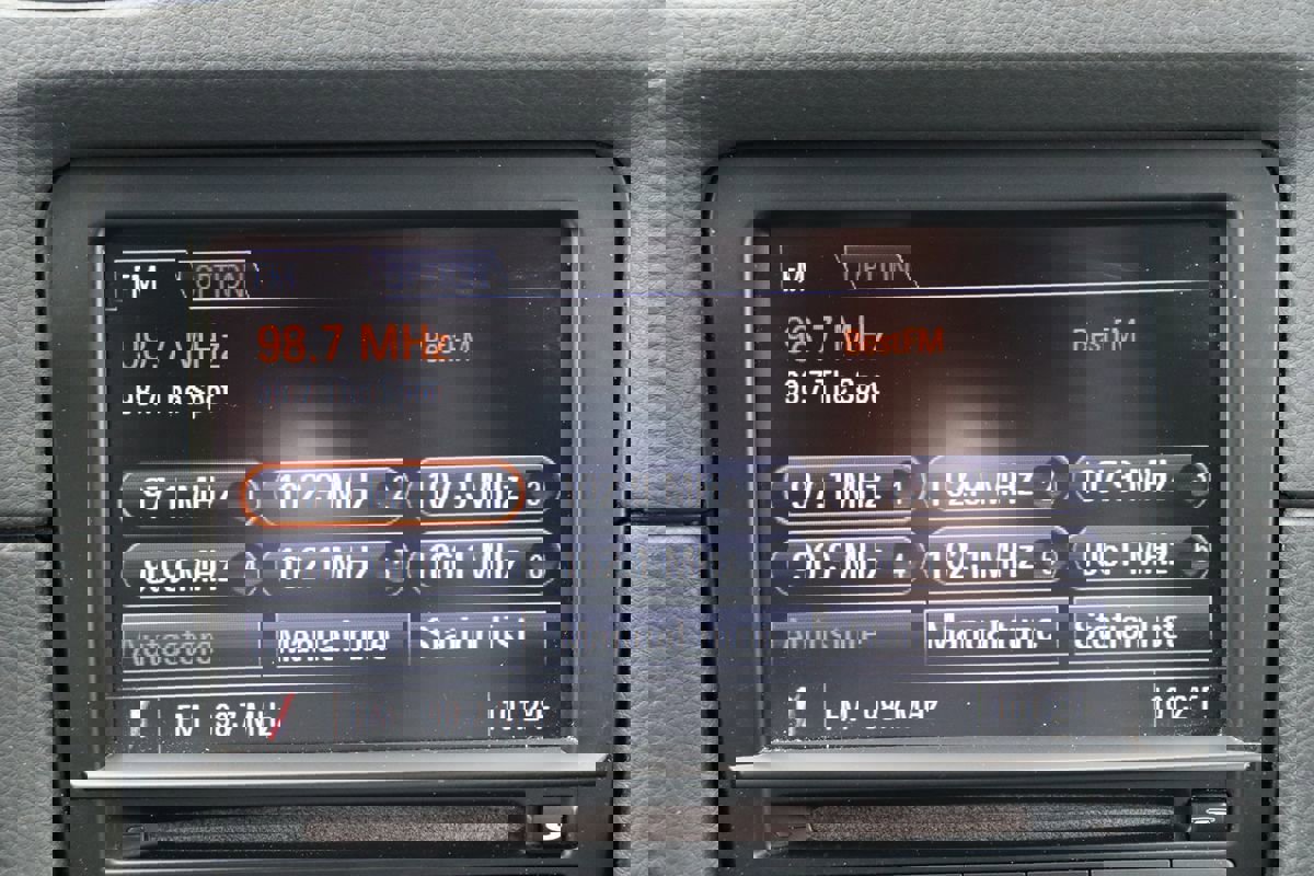 Used 2016 Porsche Boxster S image 22