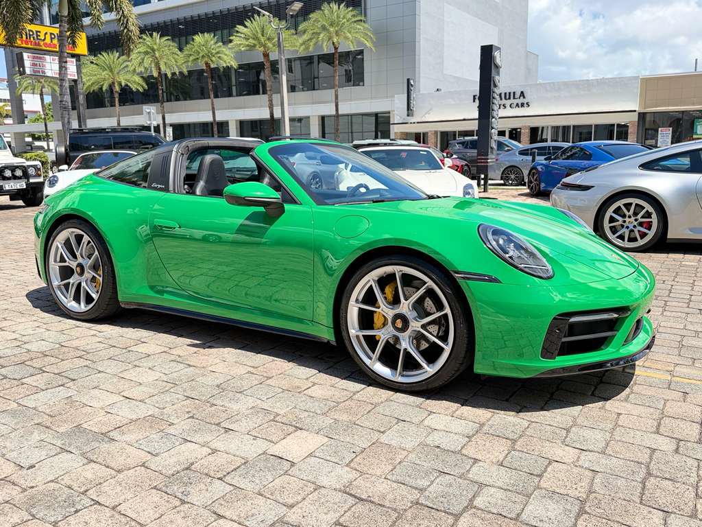 Used 2021 Porsche 911 Targa 4 AWD/4WD image 9
