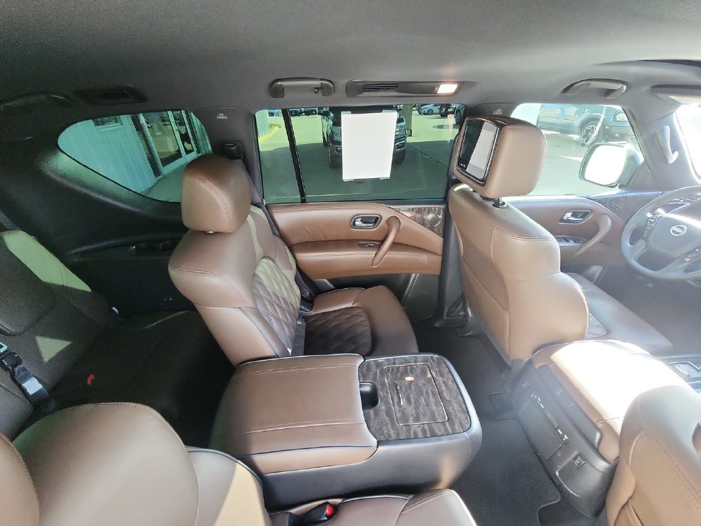 Used 2022 Nissan Armada Platinum w/ Captain's Chairs Package RWD image 13