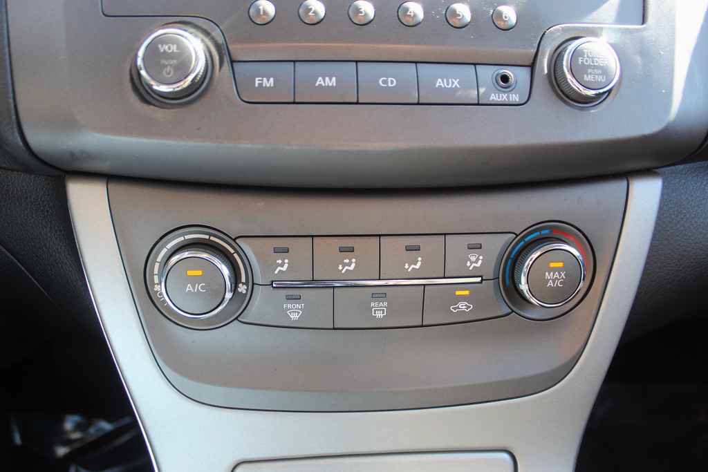 Used 2013 Nissan Sentra S FWD image 20