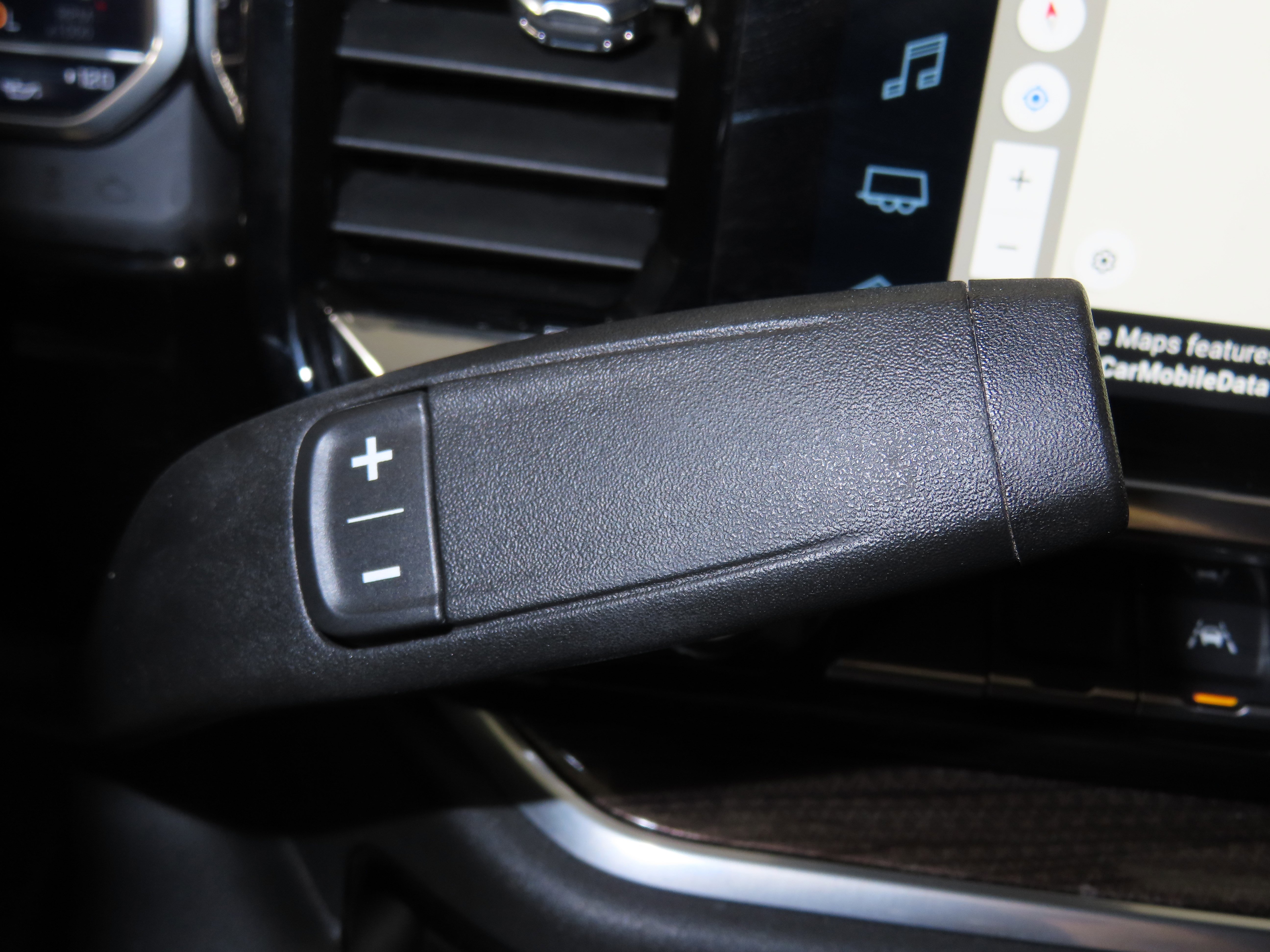 Used 2022 Chevrolet Silverado 1500 LT AWD/4WD image 31