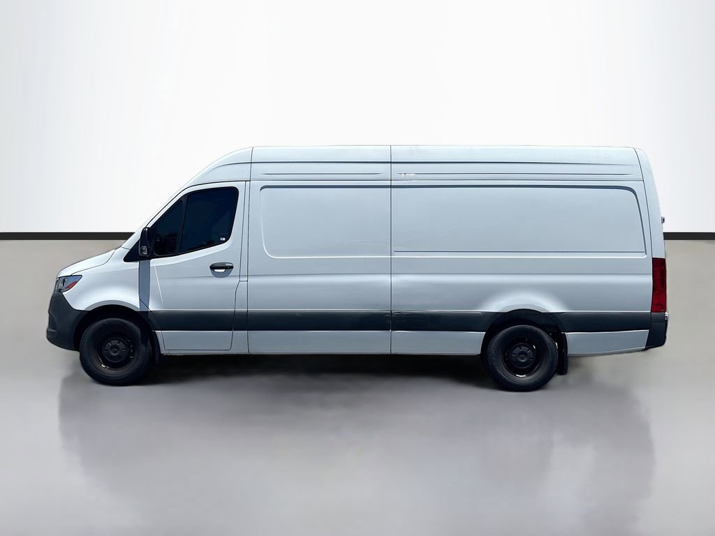 Used 2024 Mercedes-Benz Sprinter 2500 image 6