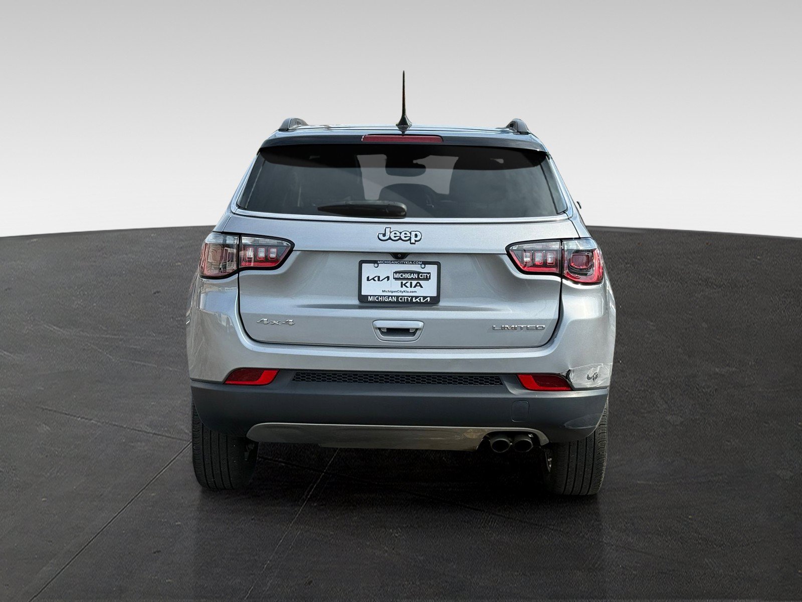 Used 2022 Jeep Compass Limited w/ Sun and Sound Group AWD/4WD image 6