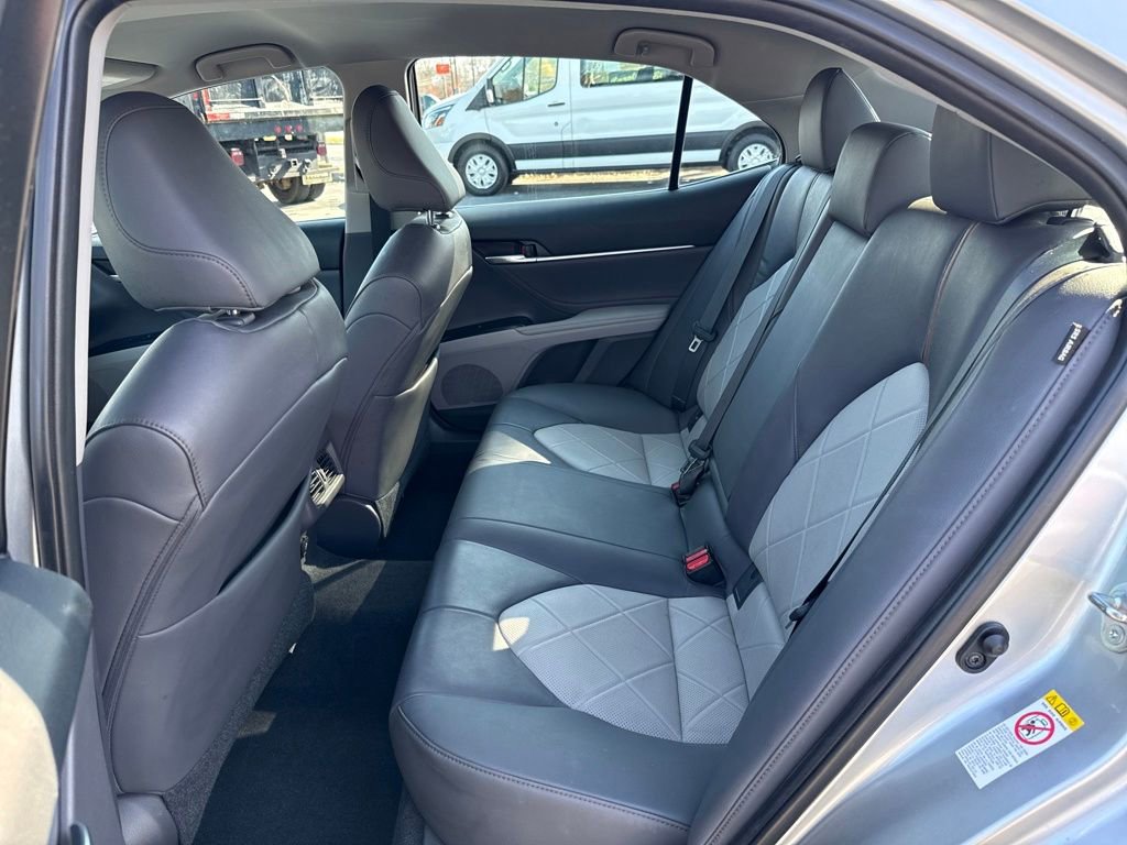 Used 2018 Toyota Camry L image 20