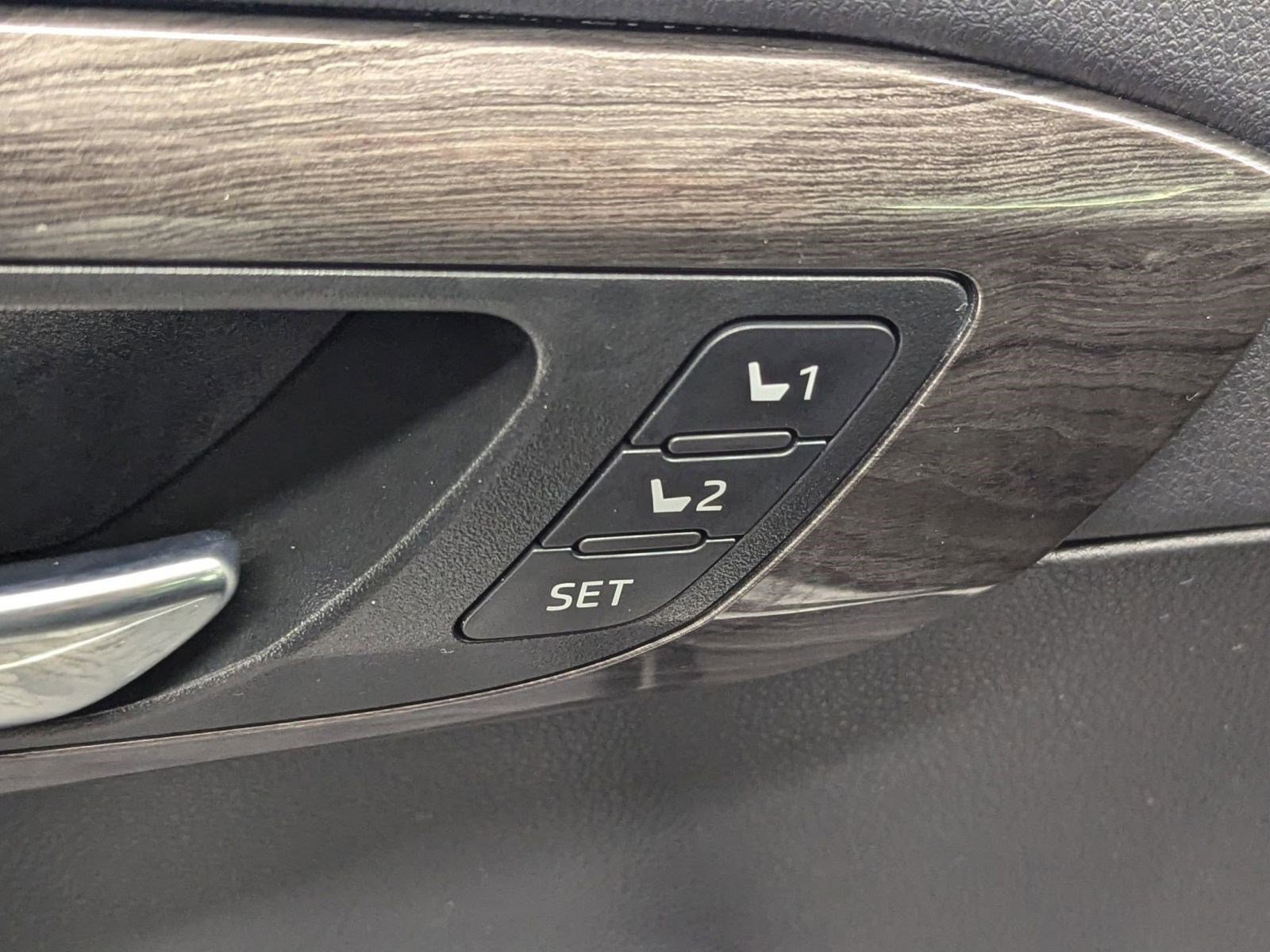 Used 2023 Toyota Highlander Limited image 19