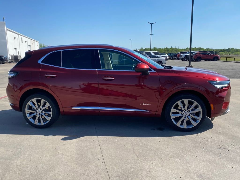 Used 2022 Buick Envision Avenir w/ Technology Package II image 6