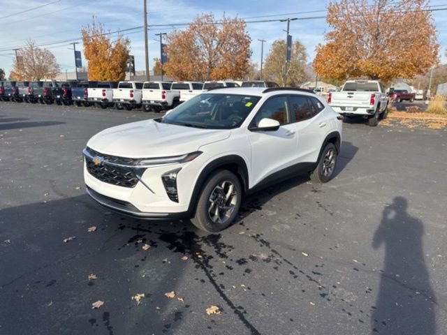 New 2026 Chevrolet Trax LT w/ Driver Confidence Package image 3