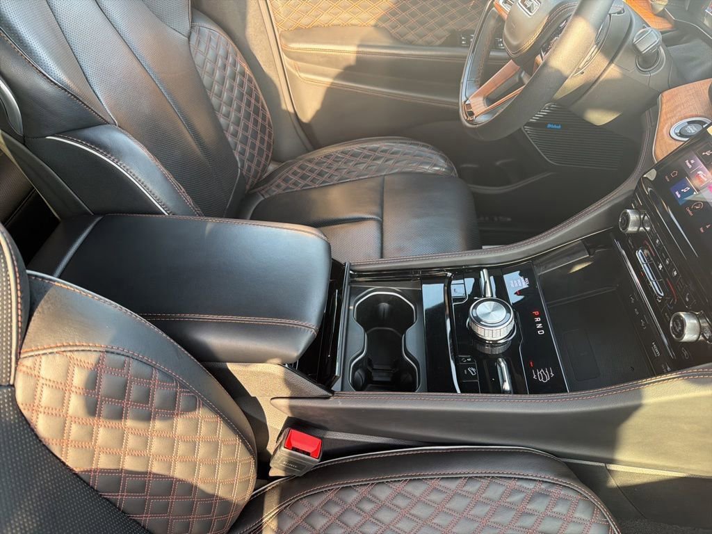 Used 2022 Jeep Grand Cherokee Summit AWD/4WD image 42