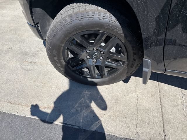 Certified 2025 Chevrolet Silverado 1500 RST AWD/4WD image 28