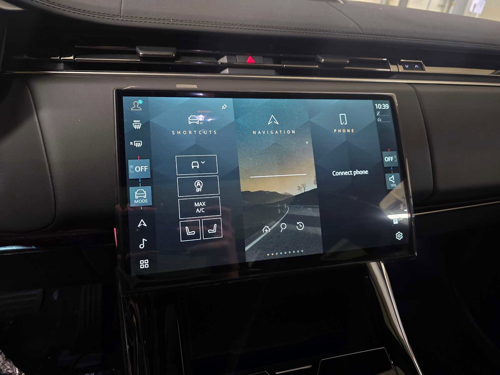 Used 2026 Land Rover Range Rover Sport SE image 26