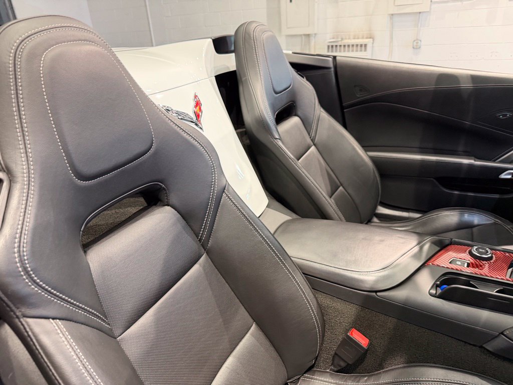 Used 2019 Chevrolet Corvette Stingray Convertible w/ Battery Protection Package RWD image 37