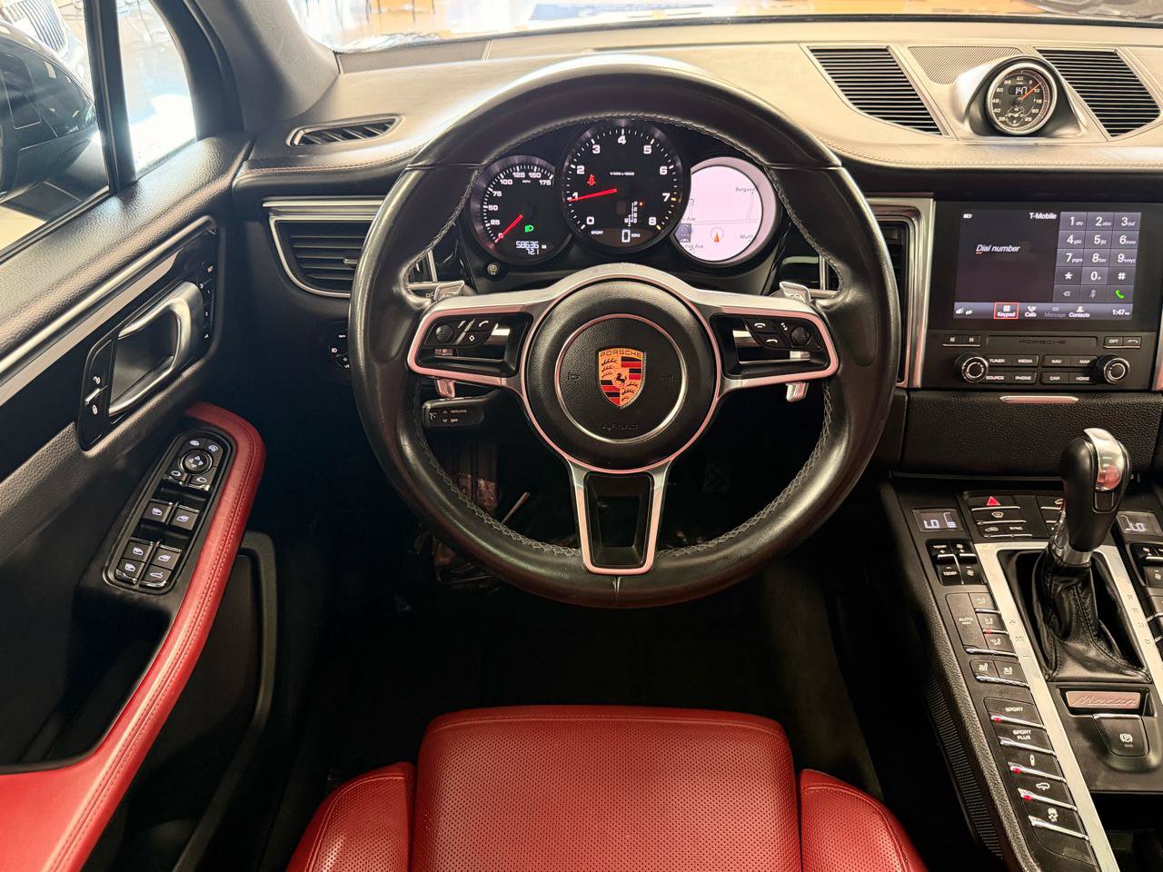 Used 2018 Porsche Macan AWD/4WD image 12
