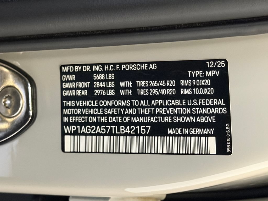 Certified 2026 Porsche Macan S AWD/4WD image 27