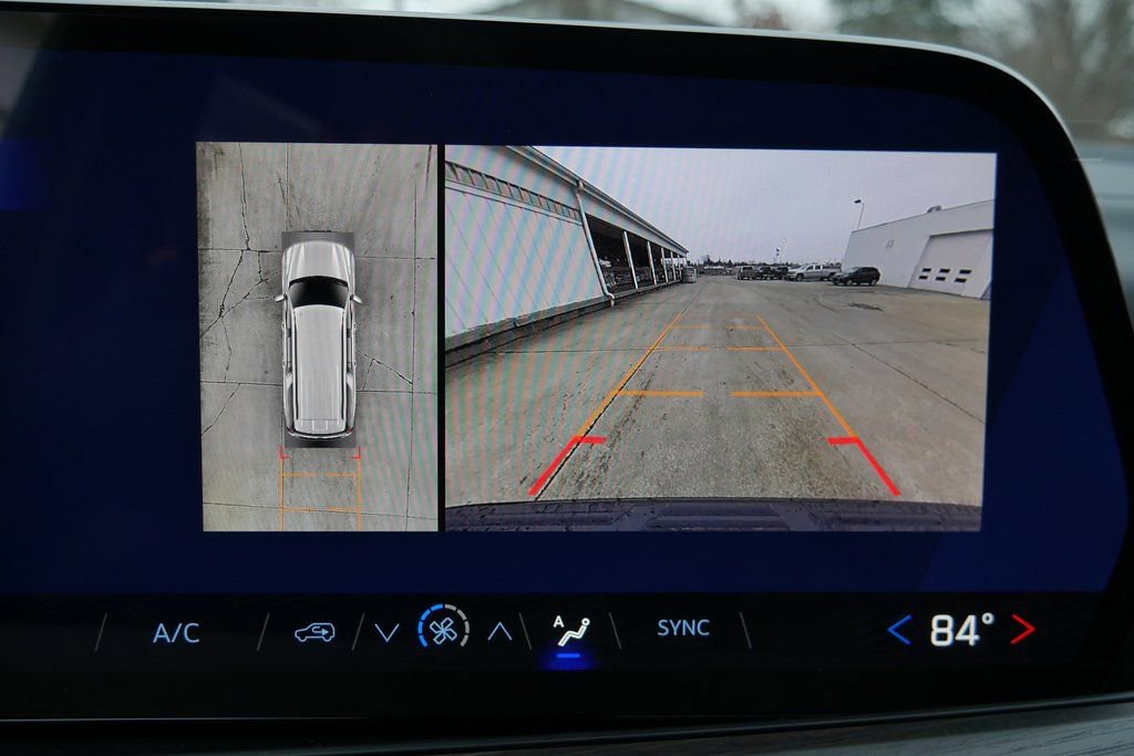 New 2026 Chevrolet Suburban LS image 17