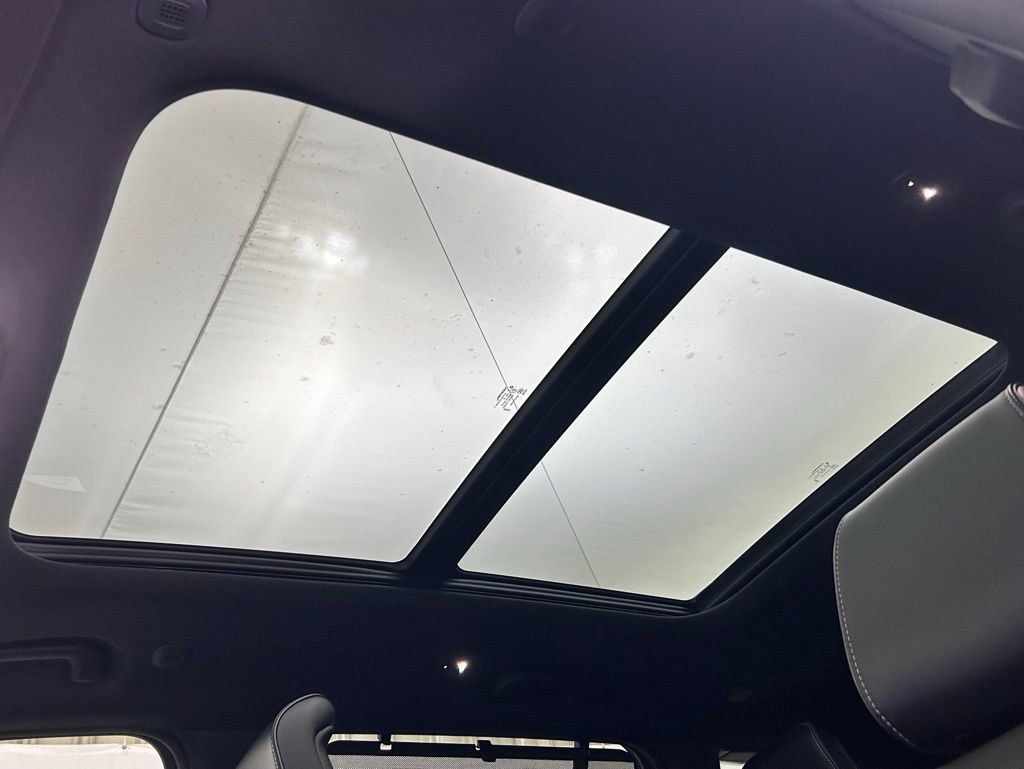 New 2025 Jeep Grand Cherokee Overland w/ Adv Protech Group III image 31