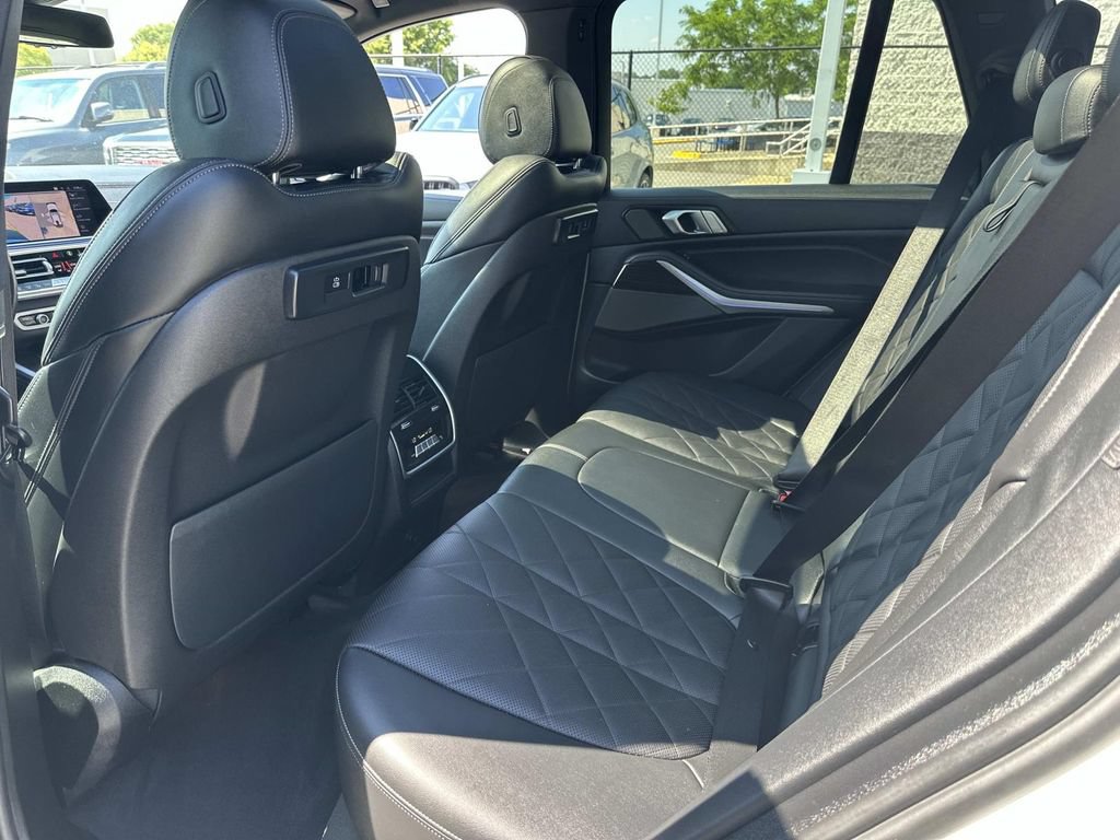 Used 2023 BMW X5 xDrive40i w/ M Sport Package AWD/4WD image 33