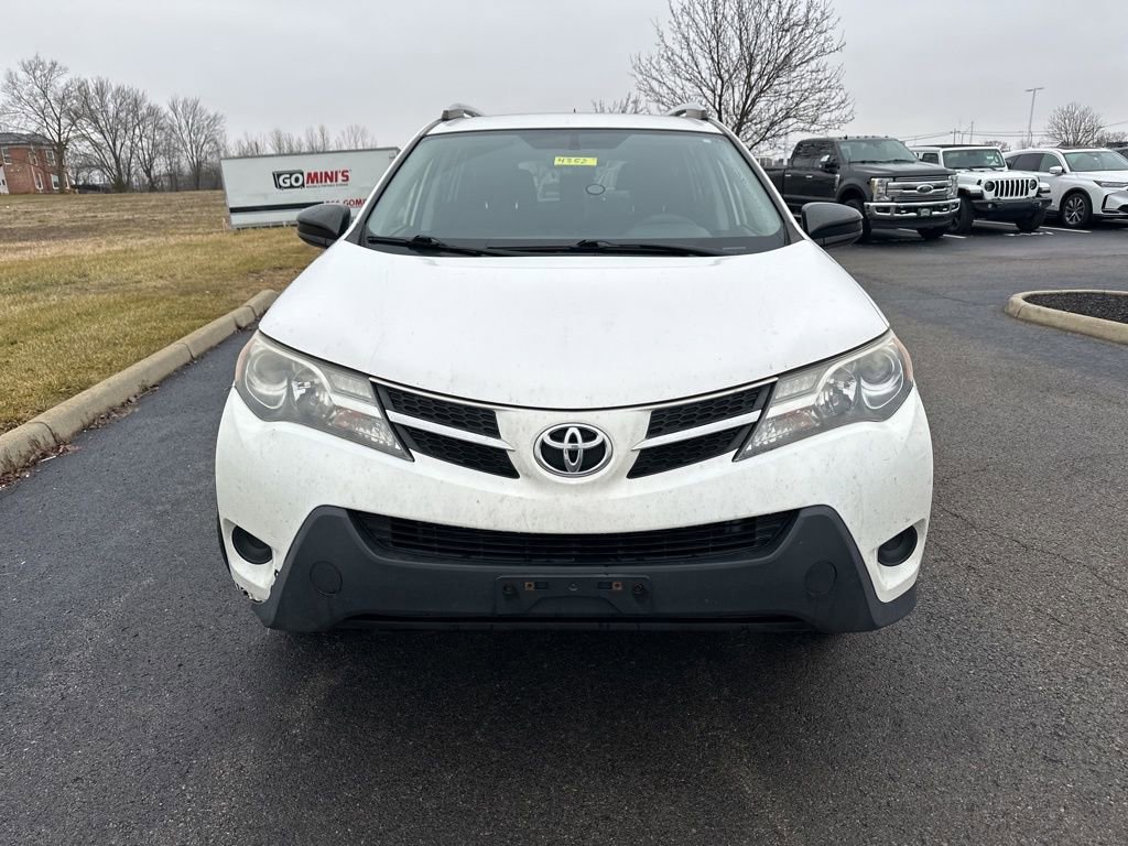 Used 2015 Toyota RAV4 LE image 2