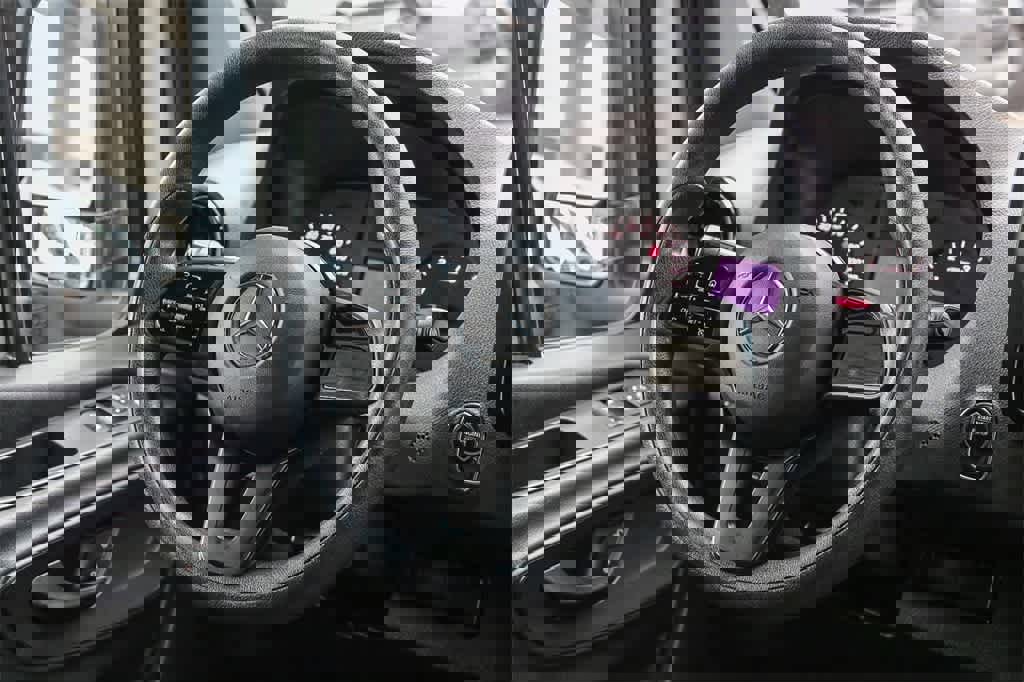 Used 2020 Mercedes-Benz Sprinter 2500 image 13