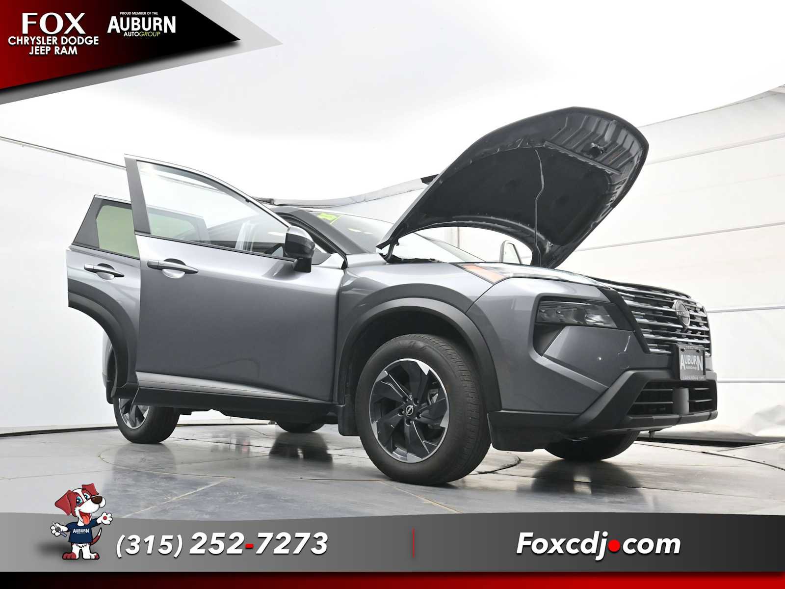 Used 2025 Nissan Rogue SV AWD/4WD image 35