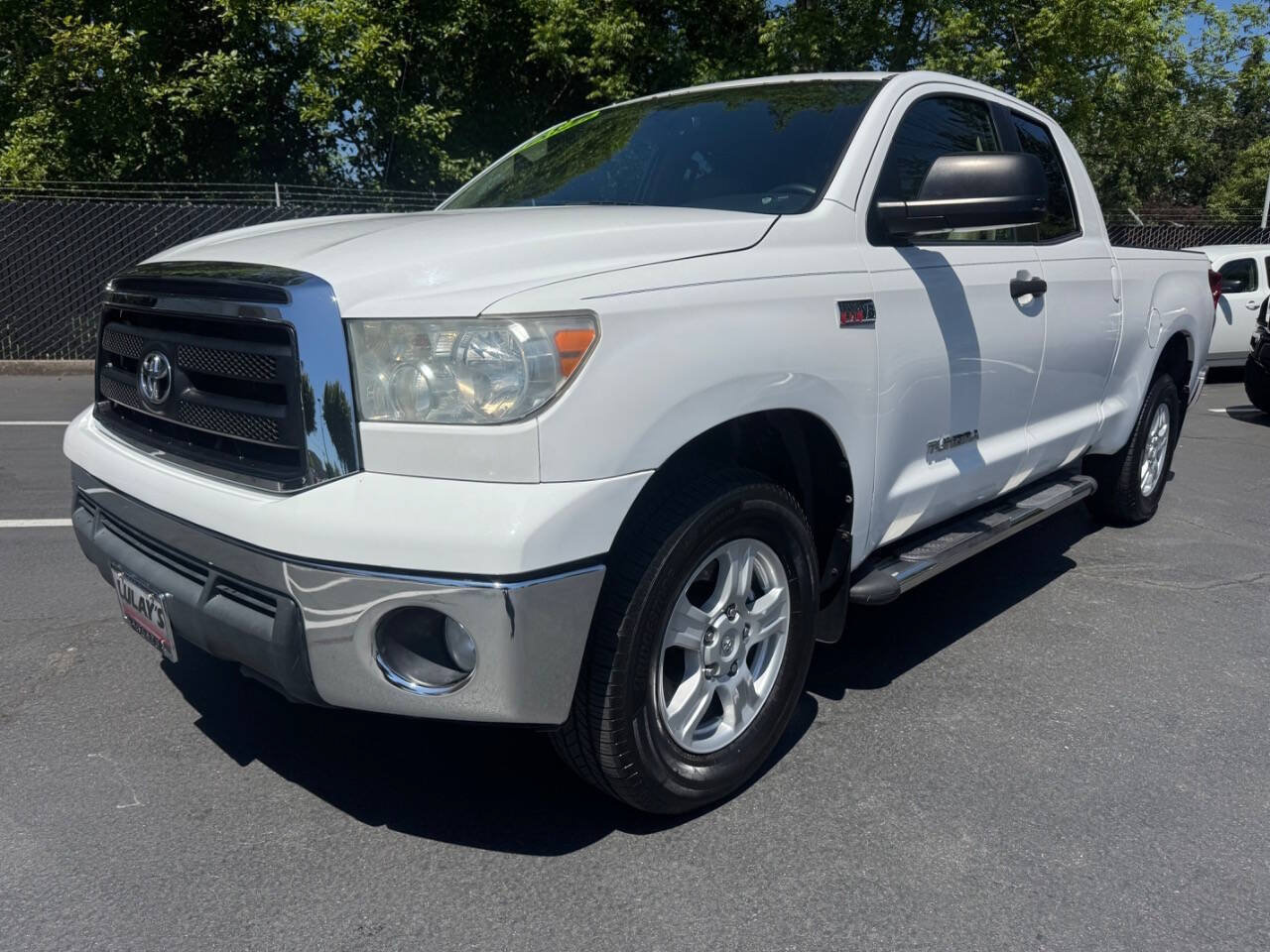 Used 2013 Toyota Tundra 4x4 Double Cab w/ SR5 Pkg image 1