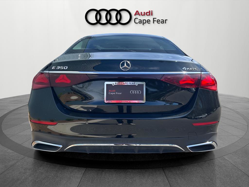 Used 2025 Mercedes-Benz E 350 4MATIC Sedan image 4