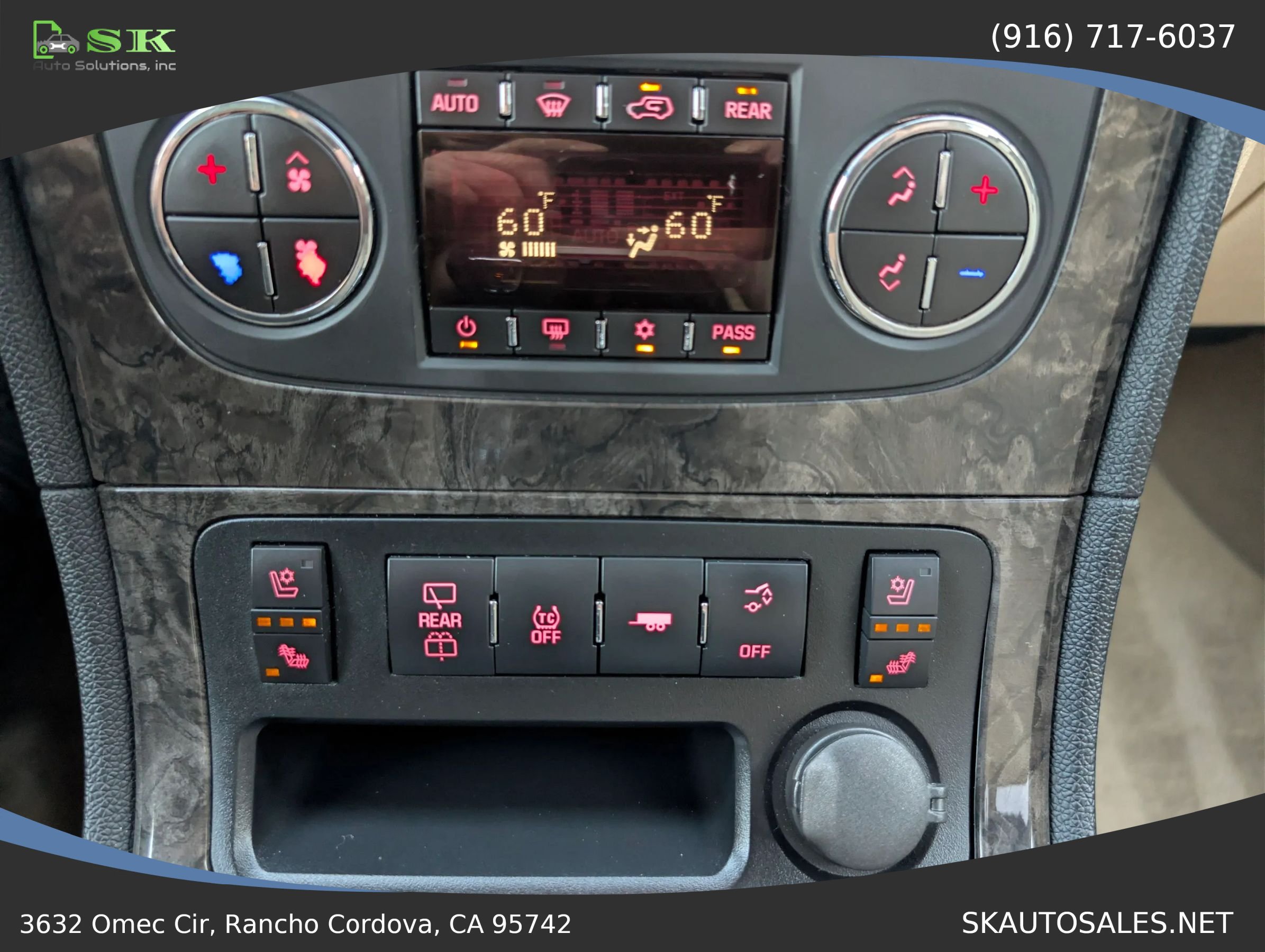 Used 2012 GMC Acadia Denali AWD/4WD image 17