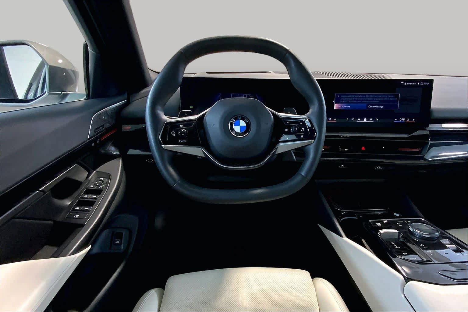Certified 2024 BMW 530i xDrive w/ Premium Package AWD/4WD image 5