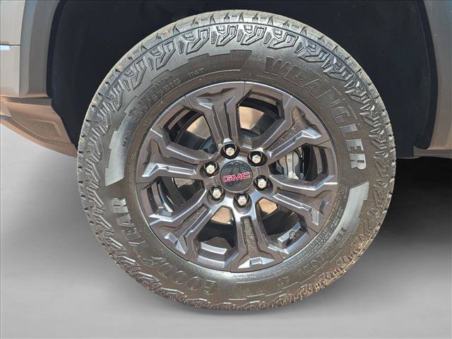 Used 2025 GMC Canyon Elevation RWD image 28