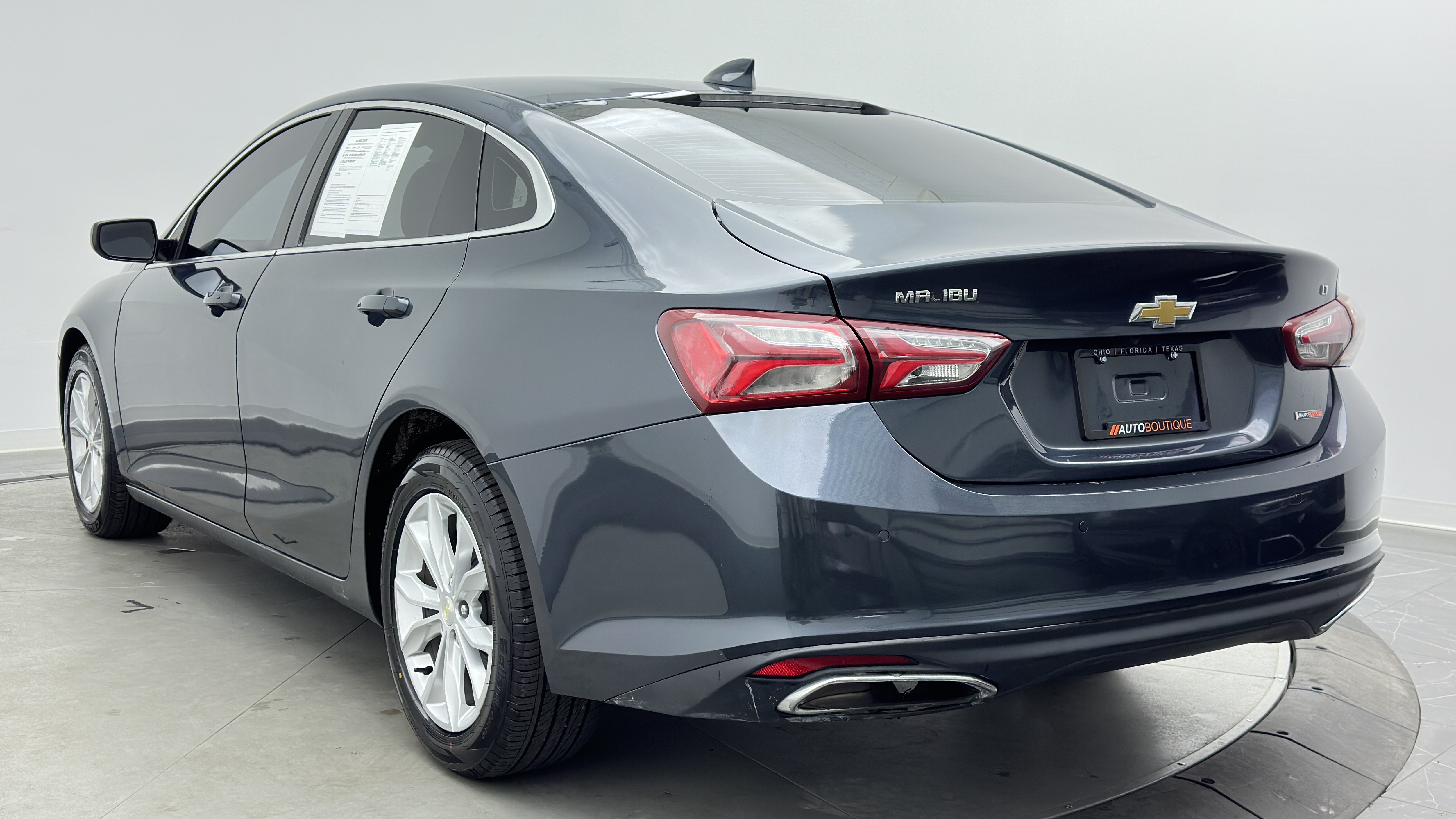 Used 2020 Chevrolet Malibu LT FWD image 4