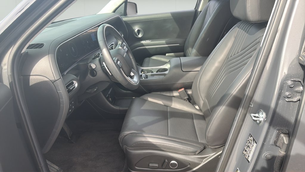 Used 2026 Hyundai Palisade SEL FWD image 14
