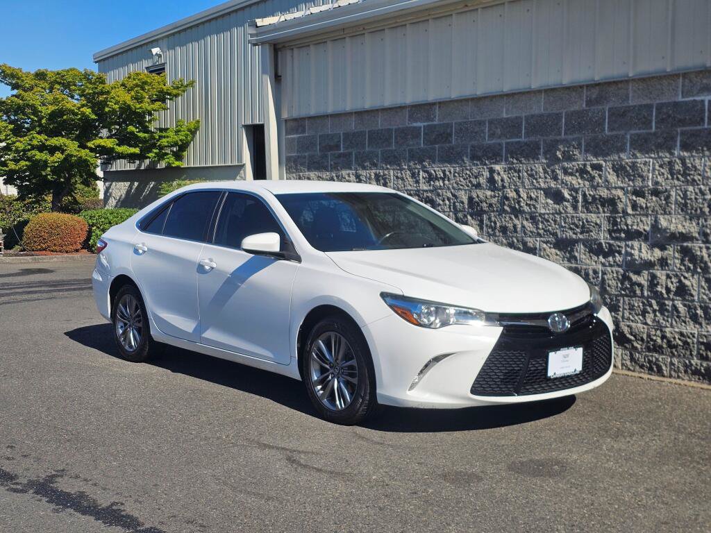 Used 2016 Toyota Camry SE FWD image 9