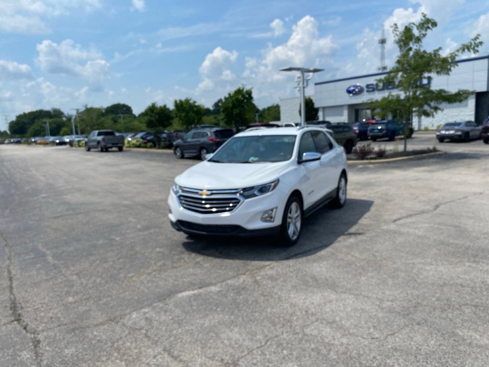 Used 2020 Chevrolet Equinox Premier AWD/4WD image 3